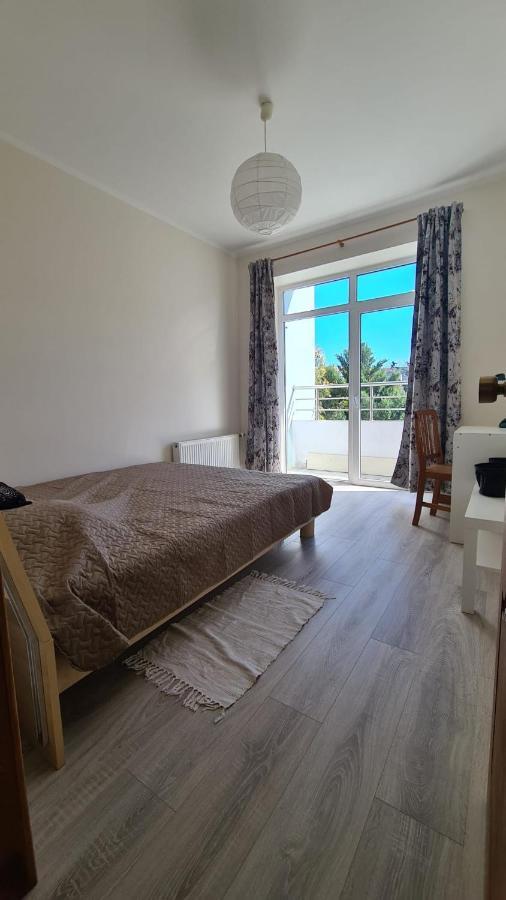 Spacious Condo 5 Min To Jurmala Beach Екстериор снимка